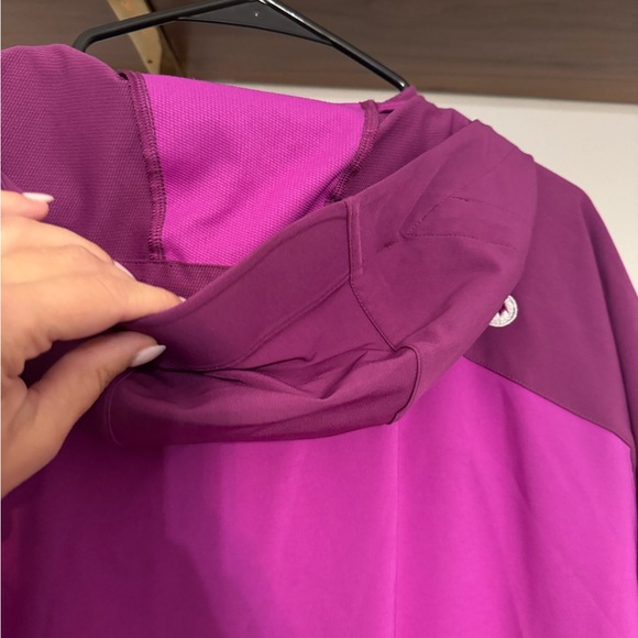 Women’s purple MARMOT jacket with hood - Picture 8 of 13